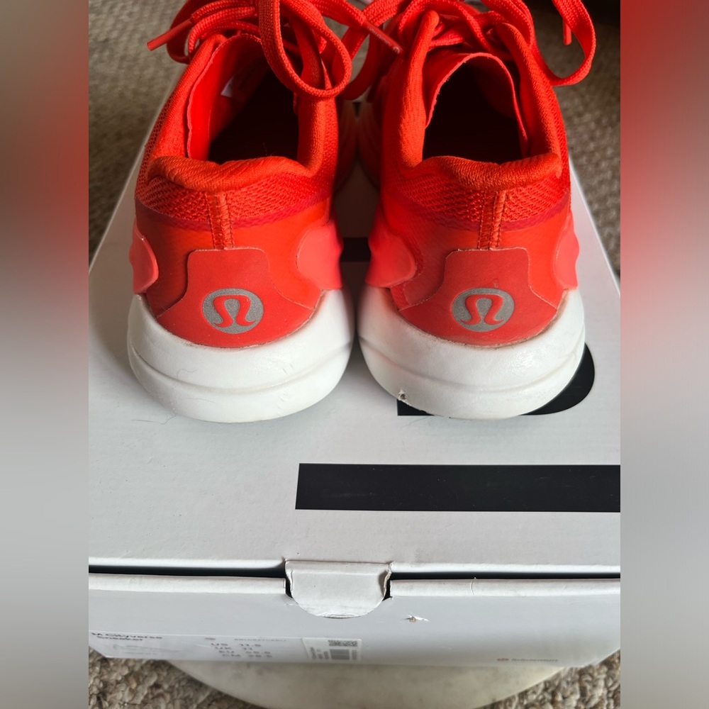 Women’s  Lululemon Blissfeel Run 2 in Solar Orange - Picture 8 of 15